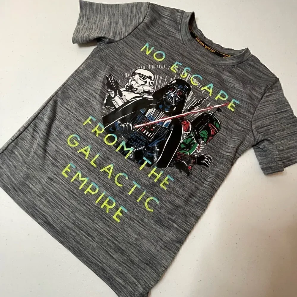 Star Wars boys size 5 T-shirt
